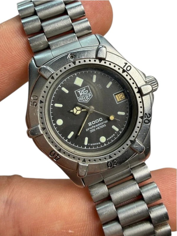 Montre Tag Heuer Série 2000