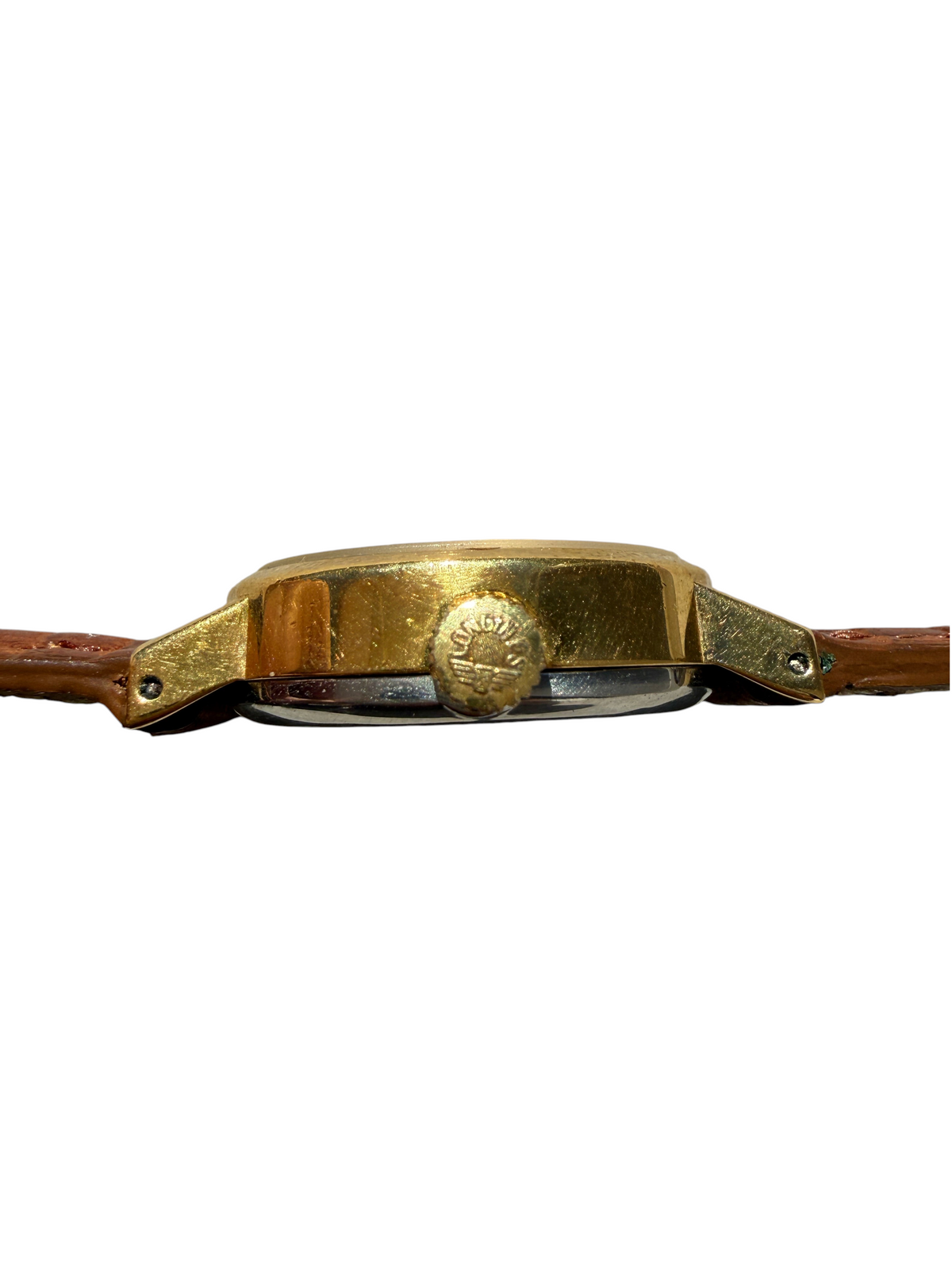 Profil de la couronne dorée signée Longines sur une montre vintage pour femme vinqo.store