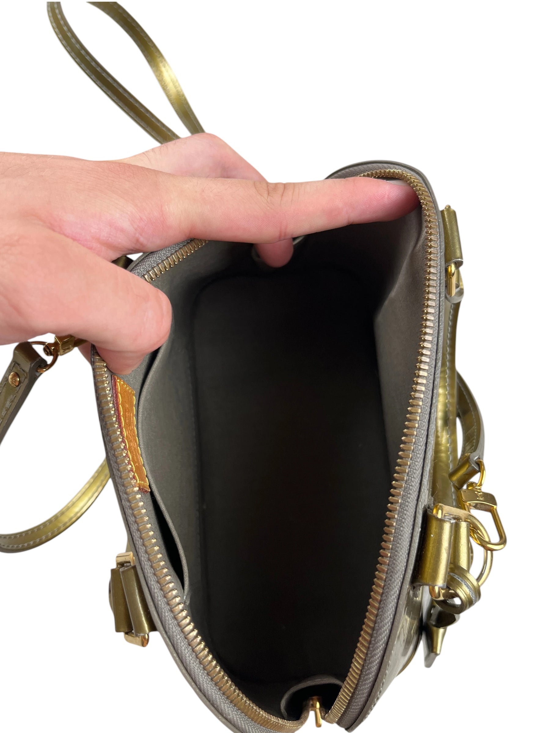 Louis Vuitton Alma BB Verni