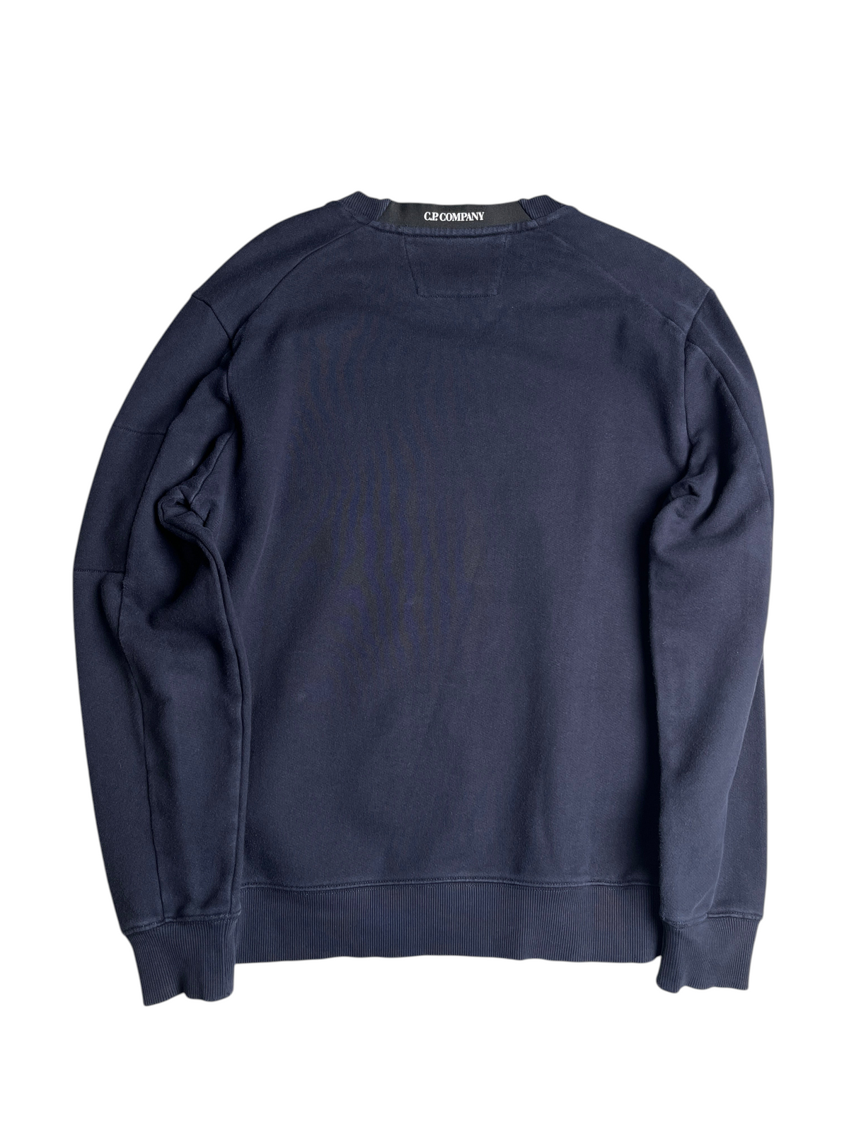 Sweat-shirt bleu marine vinqo.store avec logo C.P. Company au col, coupe classique en coton