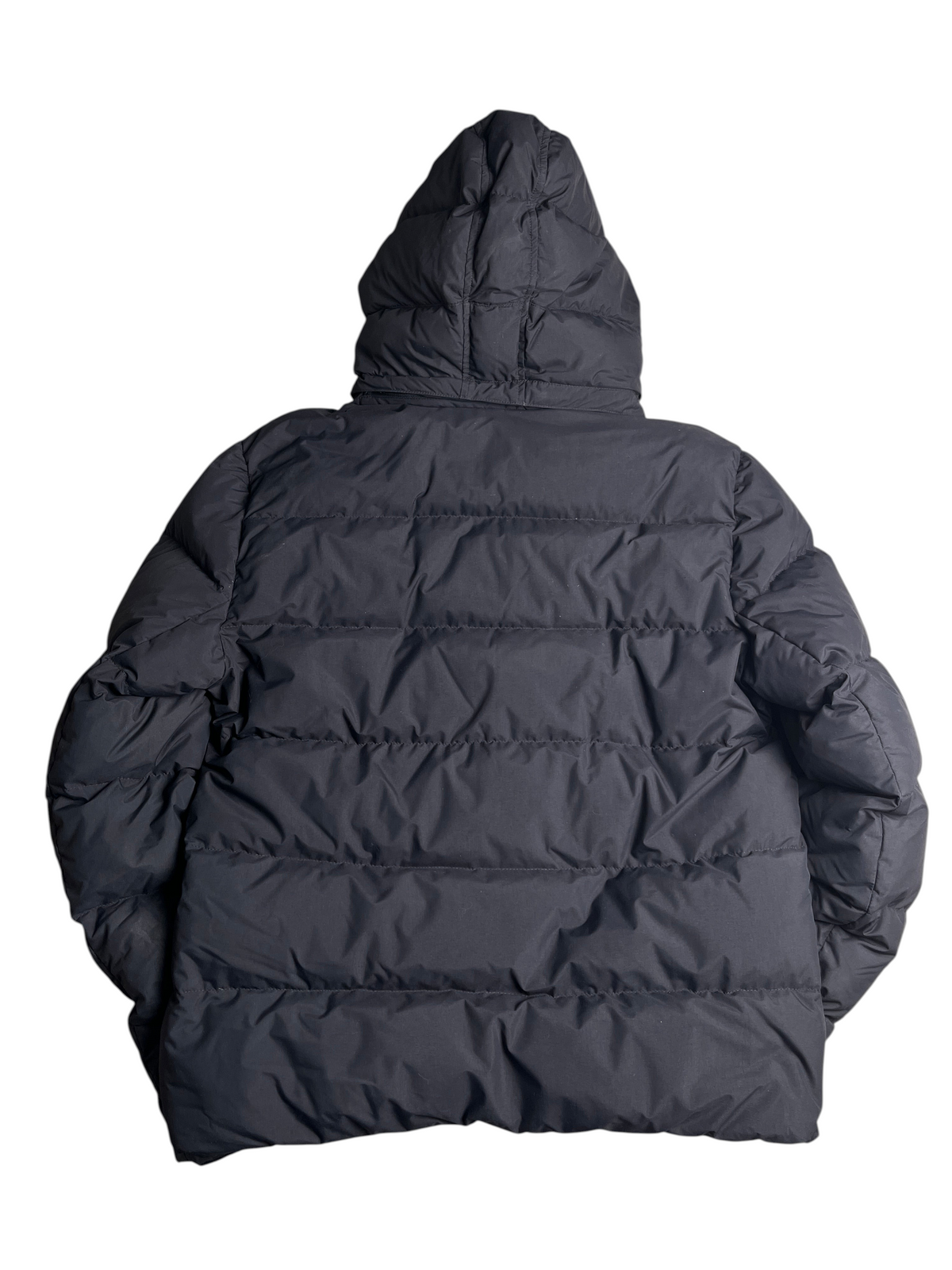 Vue arrière d'une doudoune noire à capuche Pyrenex vendue par vinqo.store, modèle matelassé en taille L