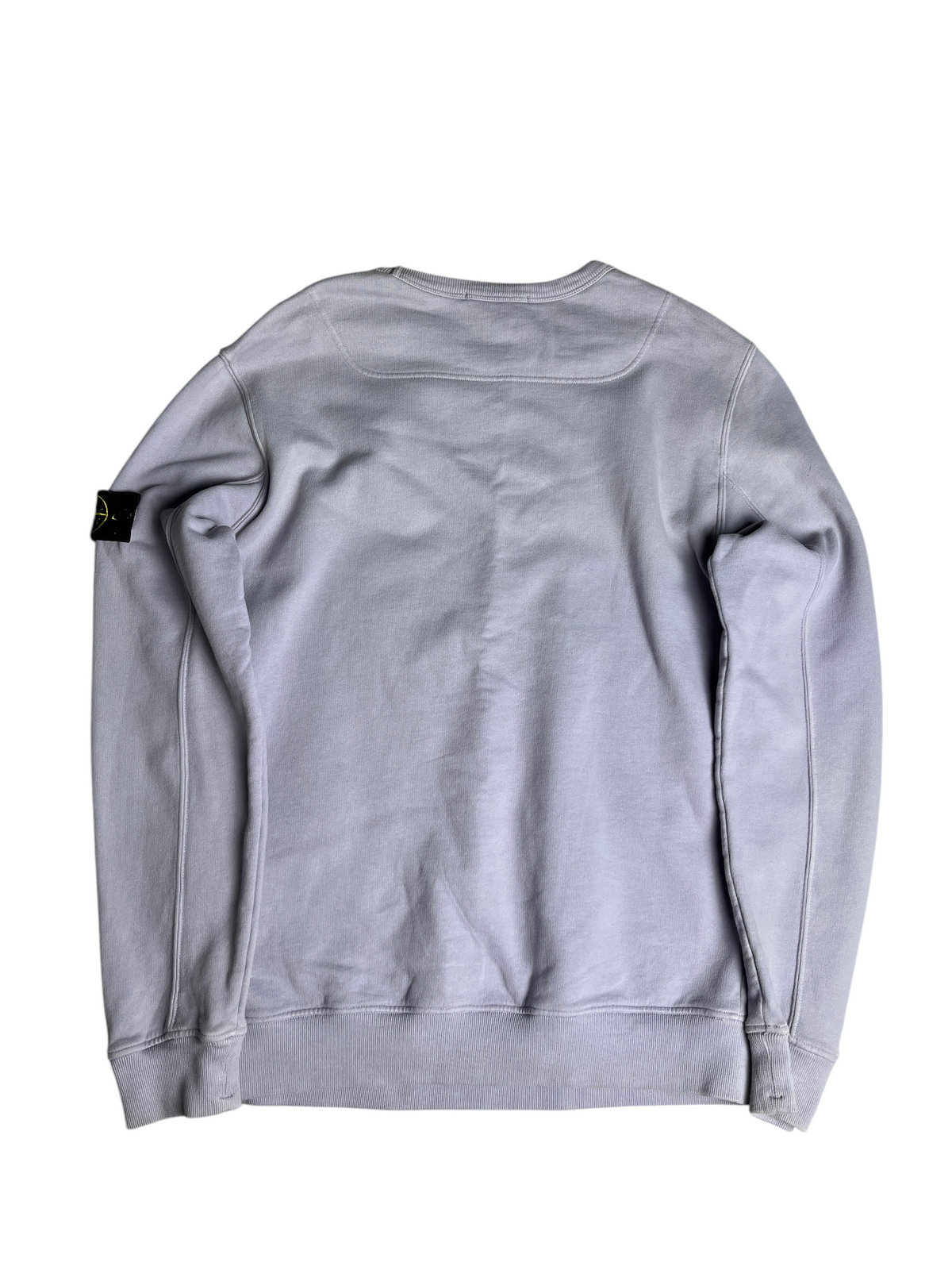 Sweat-shirt Stone Island violet en coton avec badge logo sur la manche, vue arrière, proposé par vinqo.store