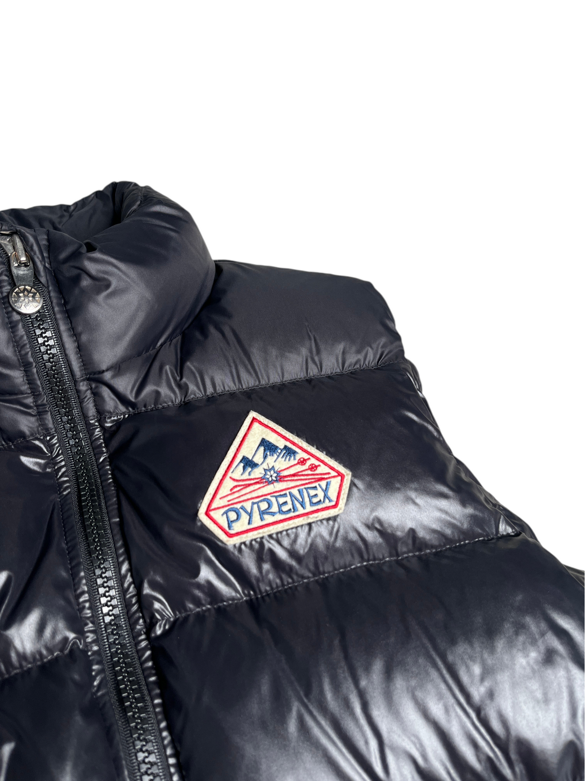 Doudoune sans manches noire brillante vinqo.store avec logo Pyrenex brodé sur la poitrine